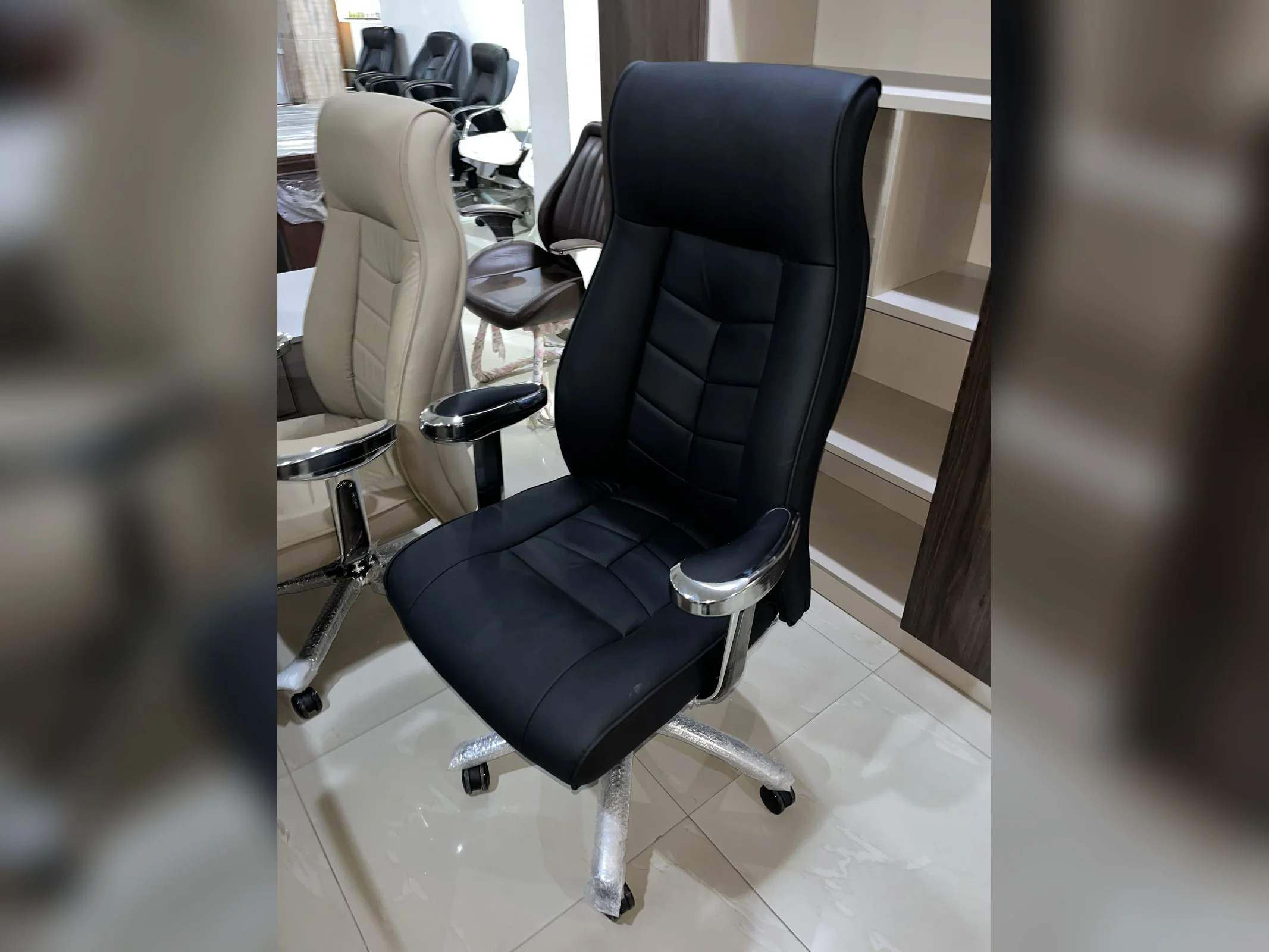 Elegance Chevron Ribbed High-Back Executive Chair - Black Office Chairs thumbnail 2