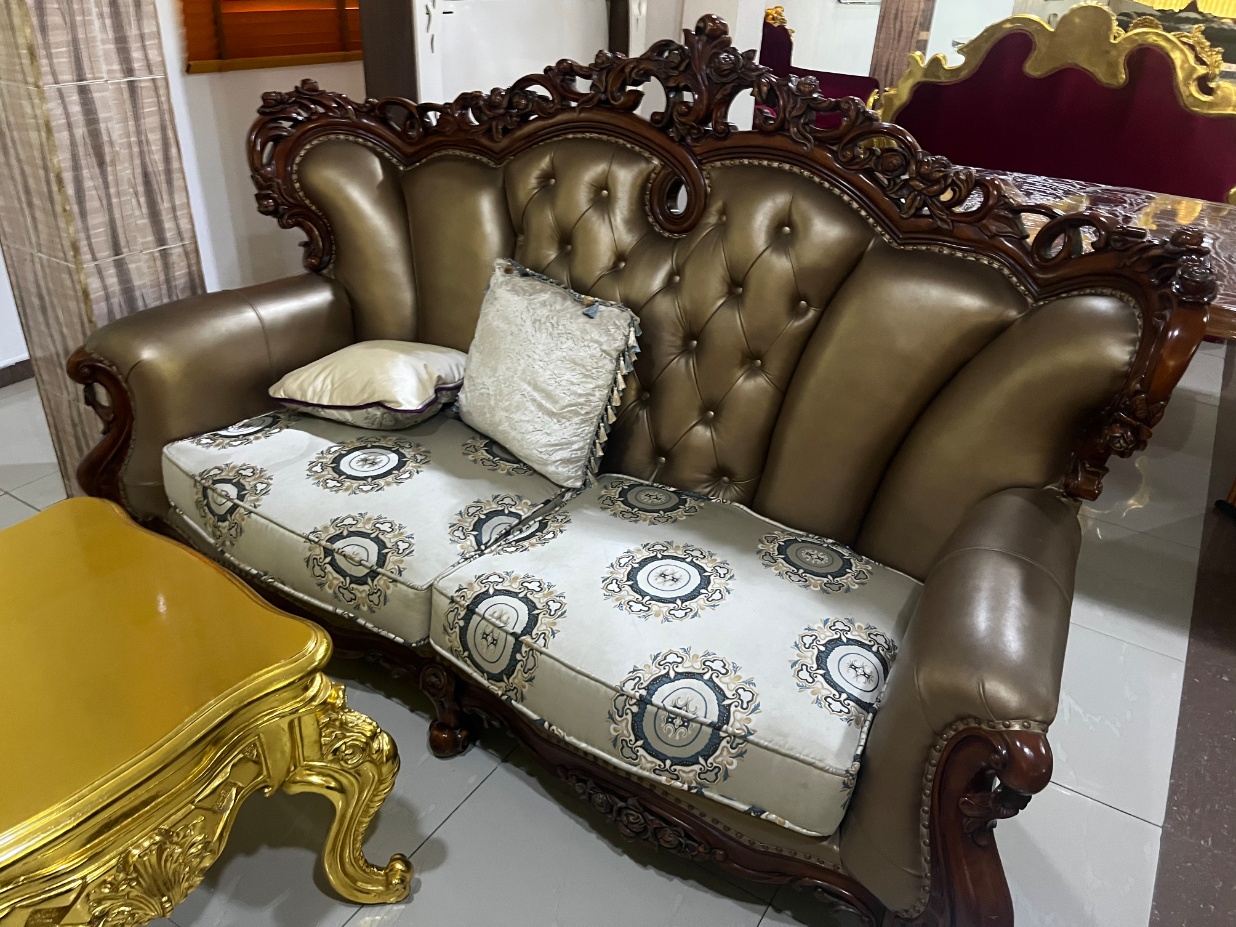Regal Carved Wood & Bronze Leather Sofa Set Living Room thumbnail 2