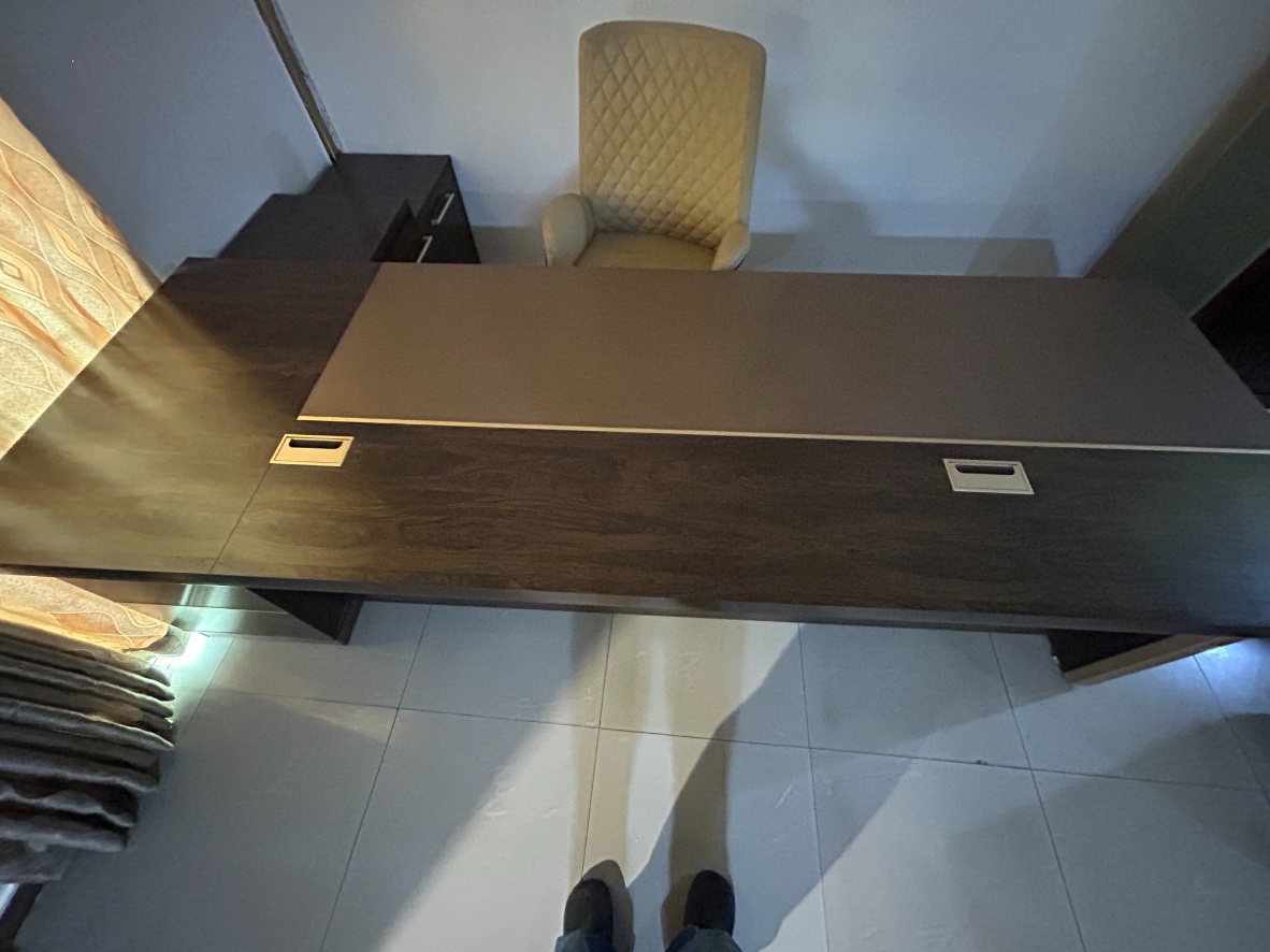 The Modular Executive Desk Office Desk thumbnail 2