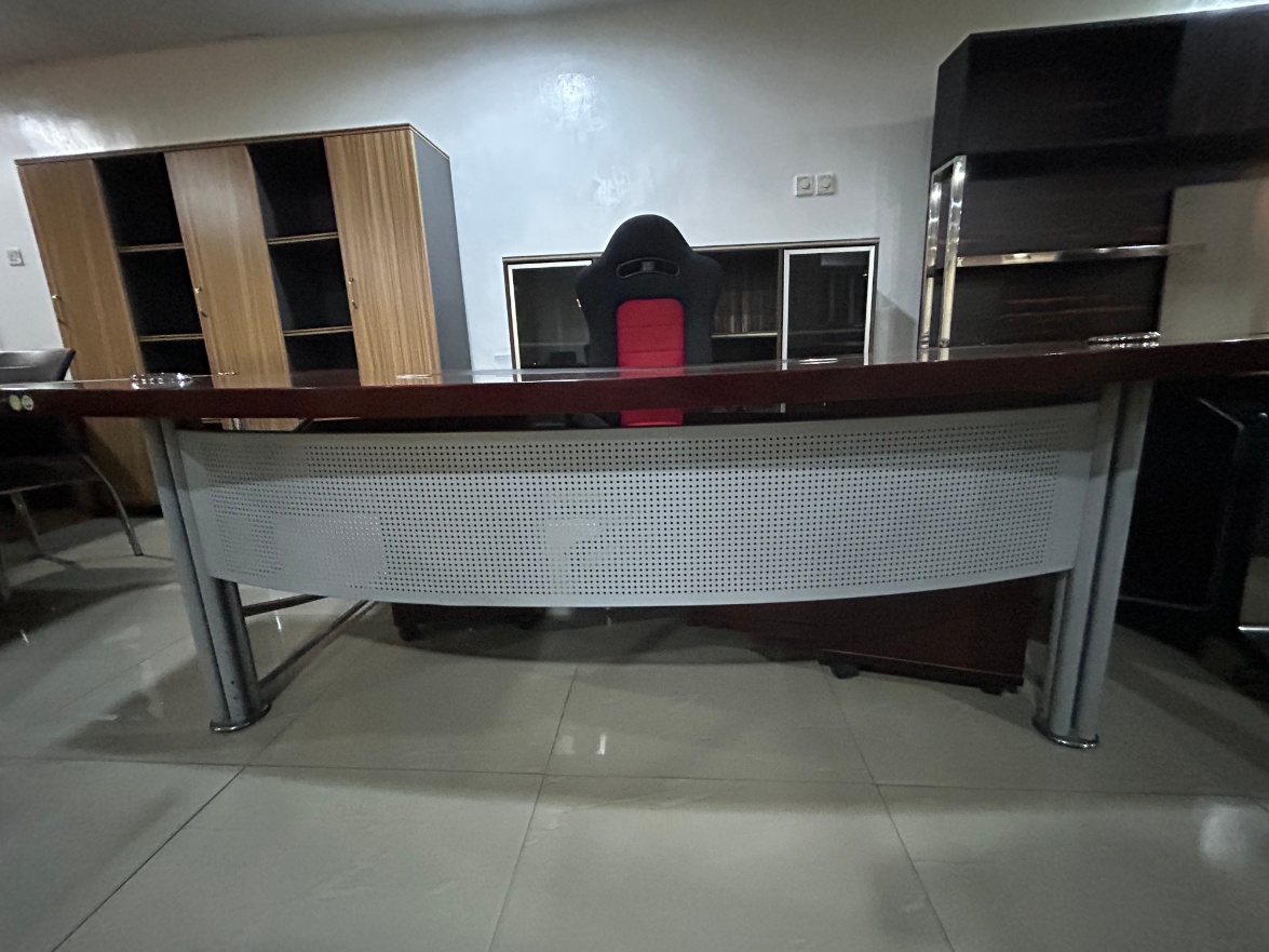 Mahogany & Perforated Metal Panel Presidential Executive Desk Office Table thumbnail 2