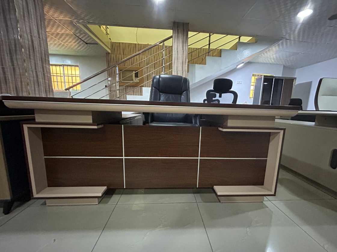 The Cornerstone Executive Command Desk Office Desk thumbnail 3