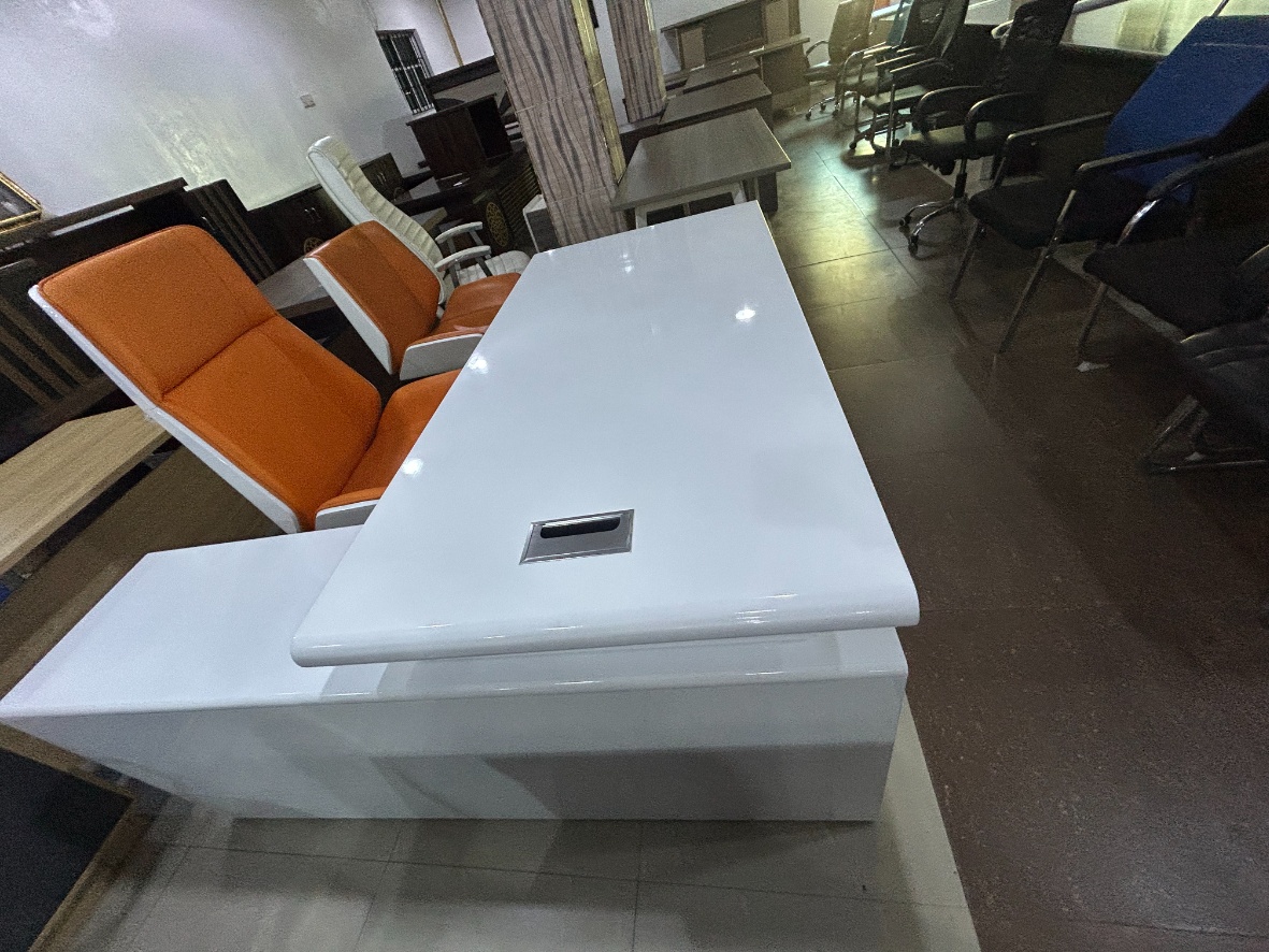 High-End Orange Glossy Finish Executive Desk Office Table thumbnail 6