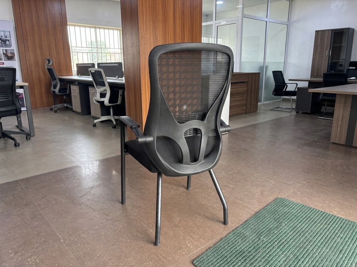 Ergonomic Black Mesh Visitor Office Chair Office Chairs thumbnail 2