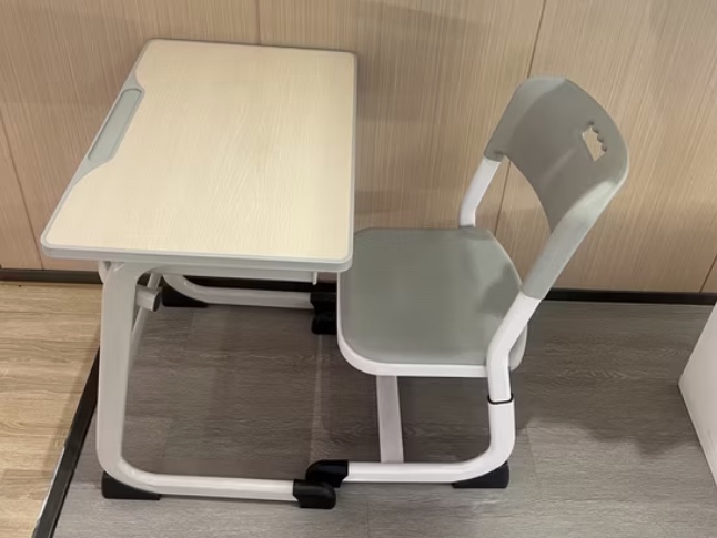 Classroom Student Desk & Chair