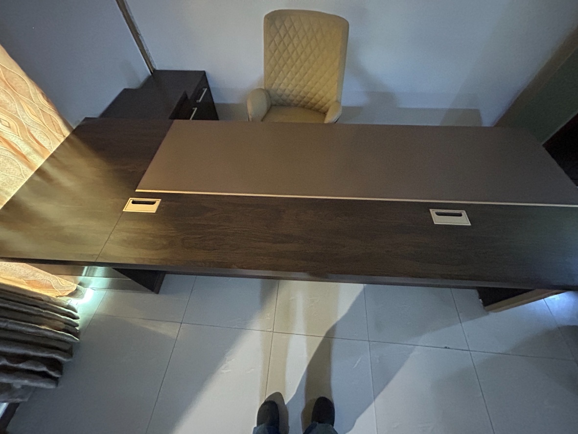 Grand Modular Executive Office Desk Office Desk thumbnail 3