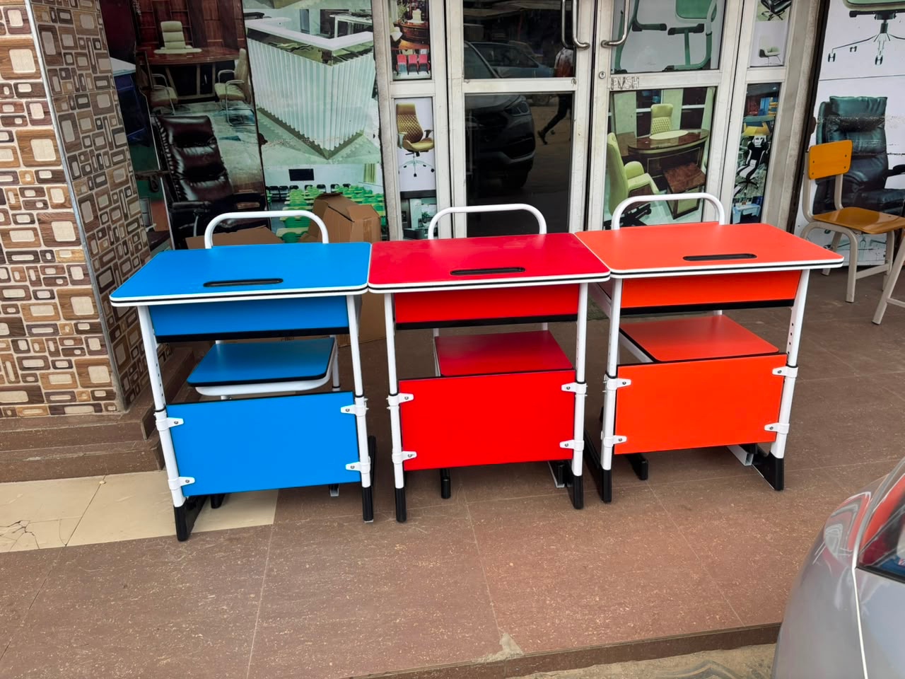 Adjustable Vibrant Single Student Classroom Desk and Chair Set Student Chair thumbnail 1