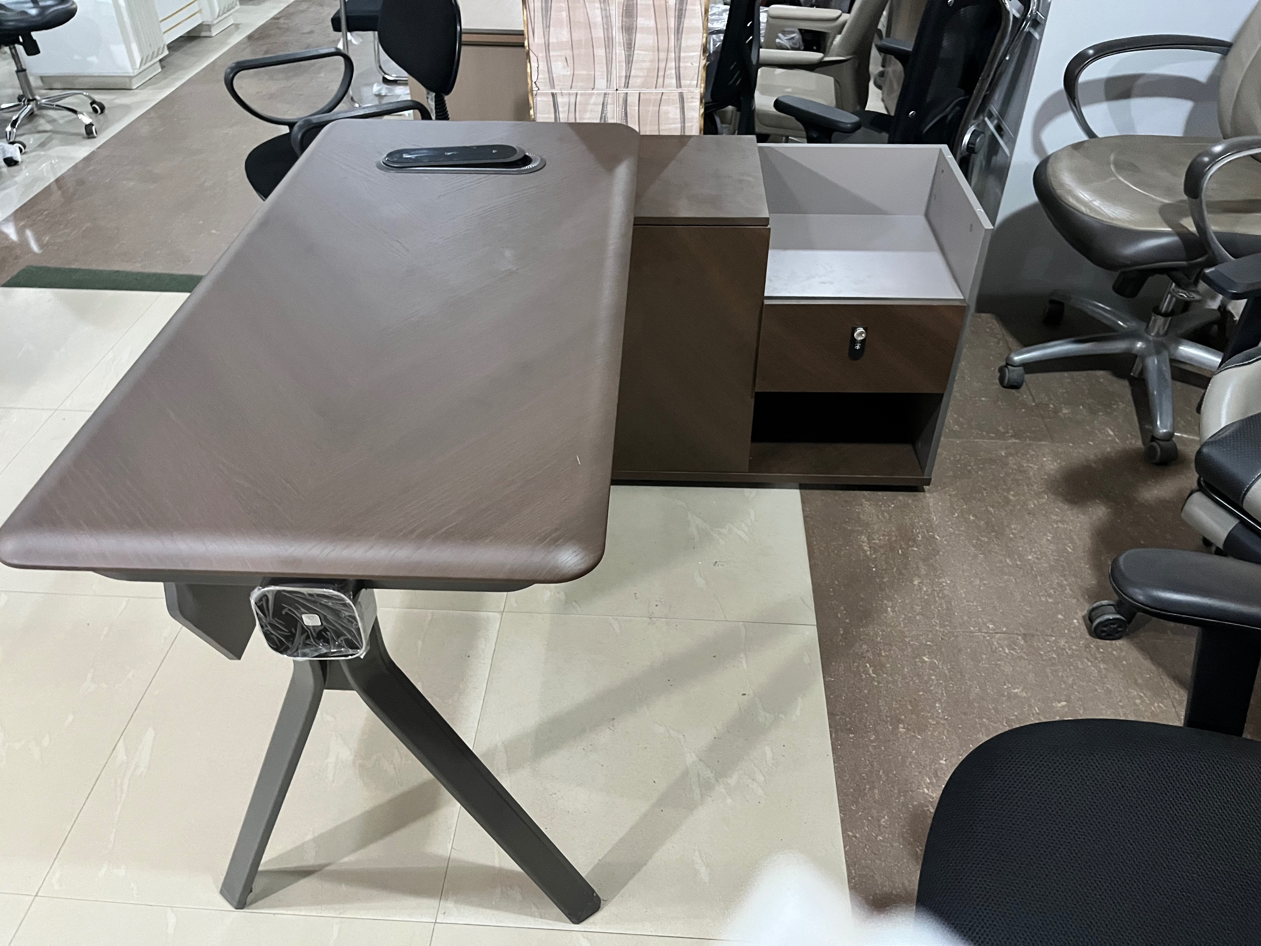Modern Executive L-Shaped Desk with Side Credenza Office Table thumbnail 2
