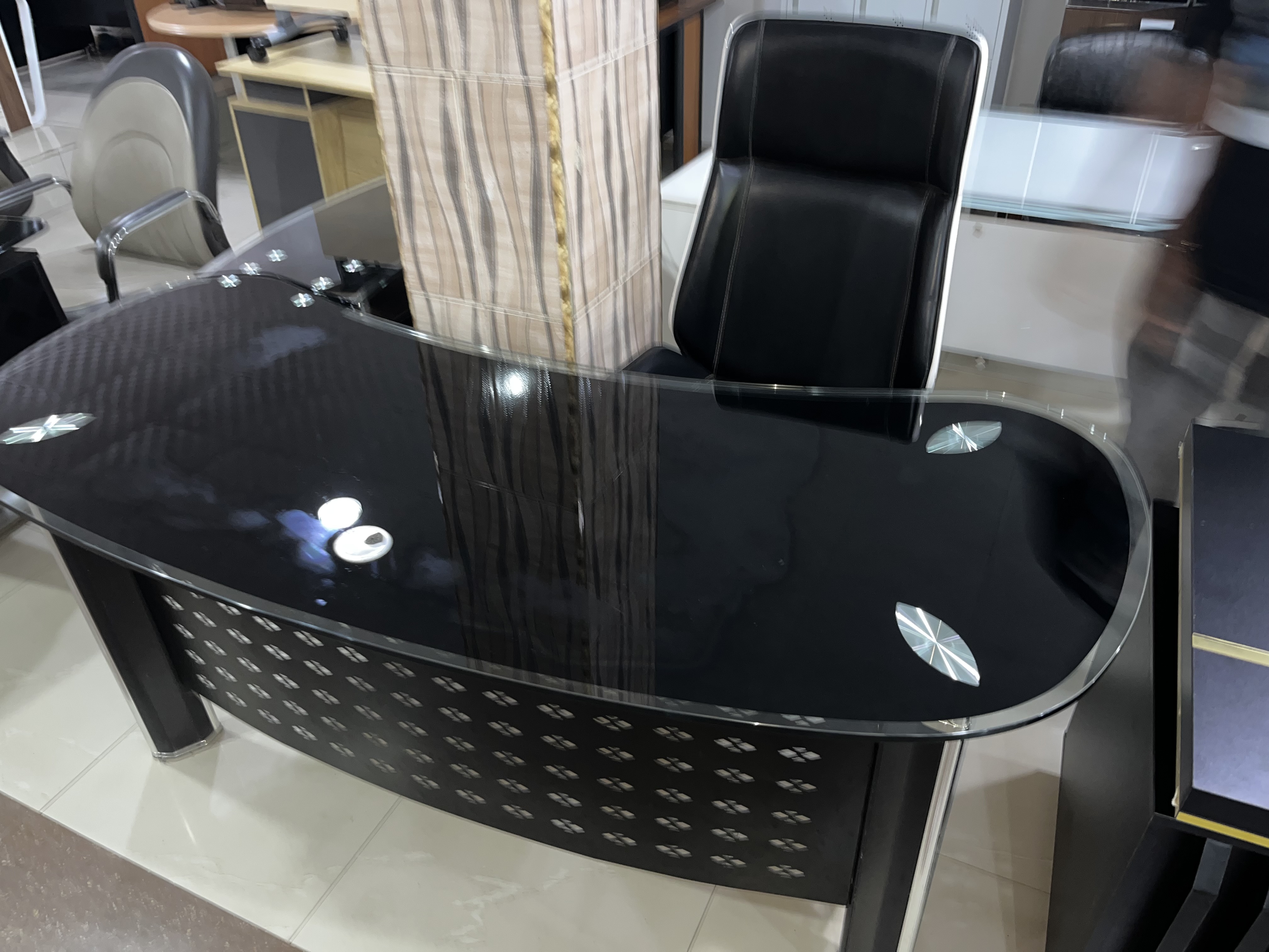 Black Glossy Surface Executive Manager Desk Office Table thumbnail 1