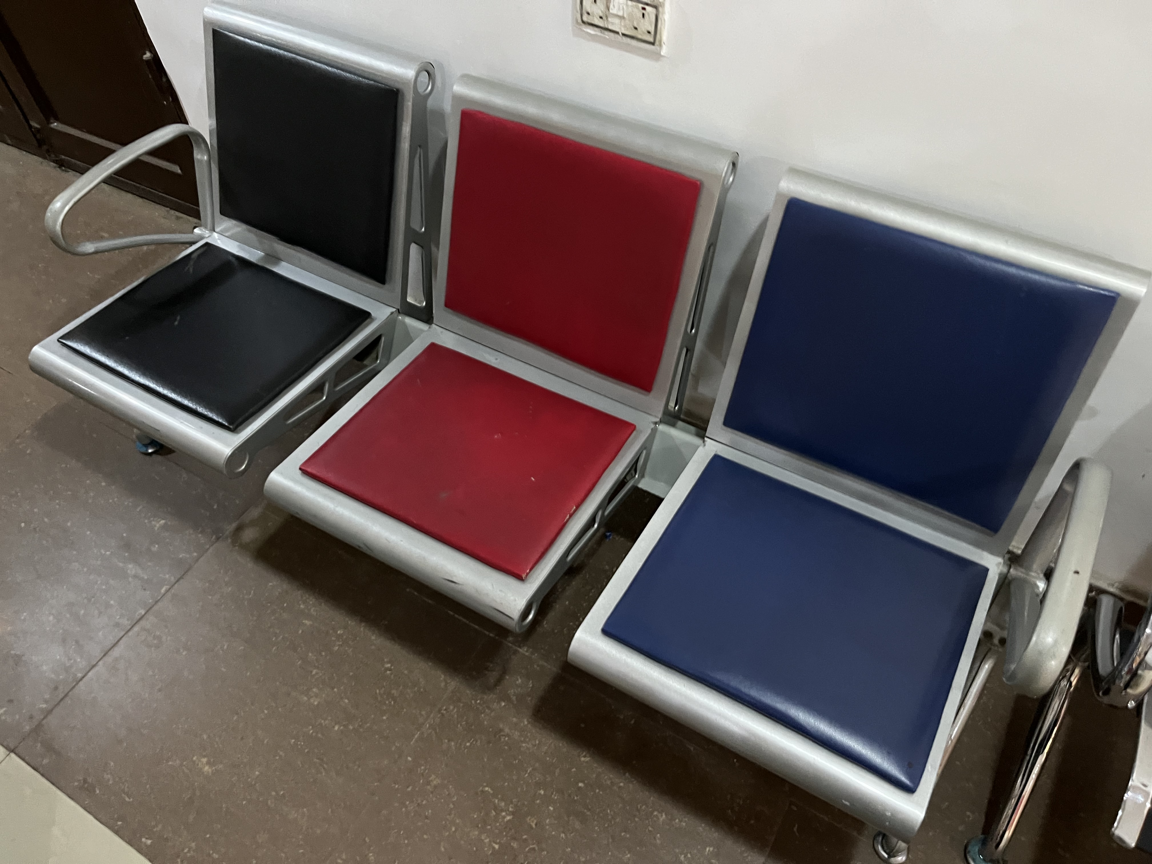 Padded Multi-Color Waiting Chair Waiting Chairs thumbnail 2