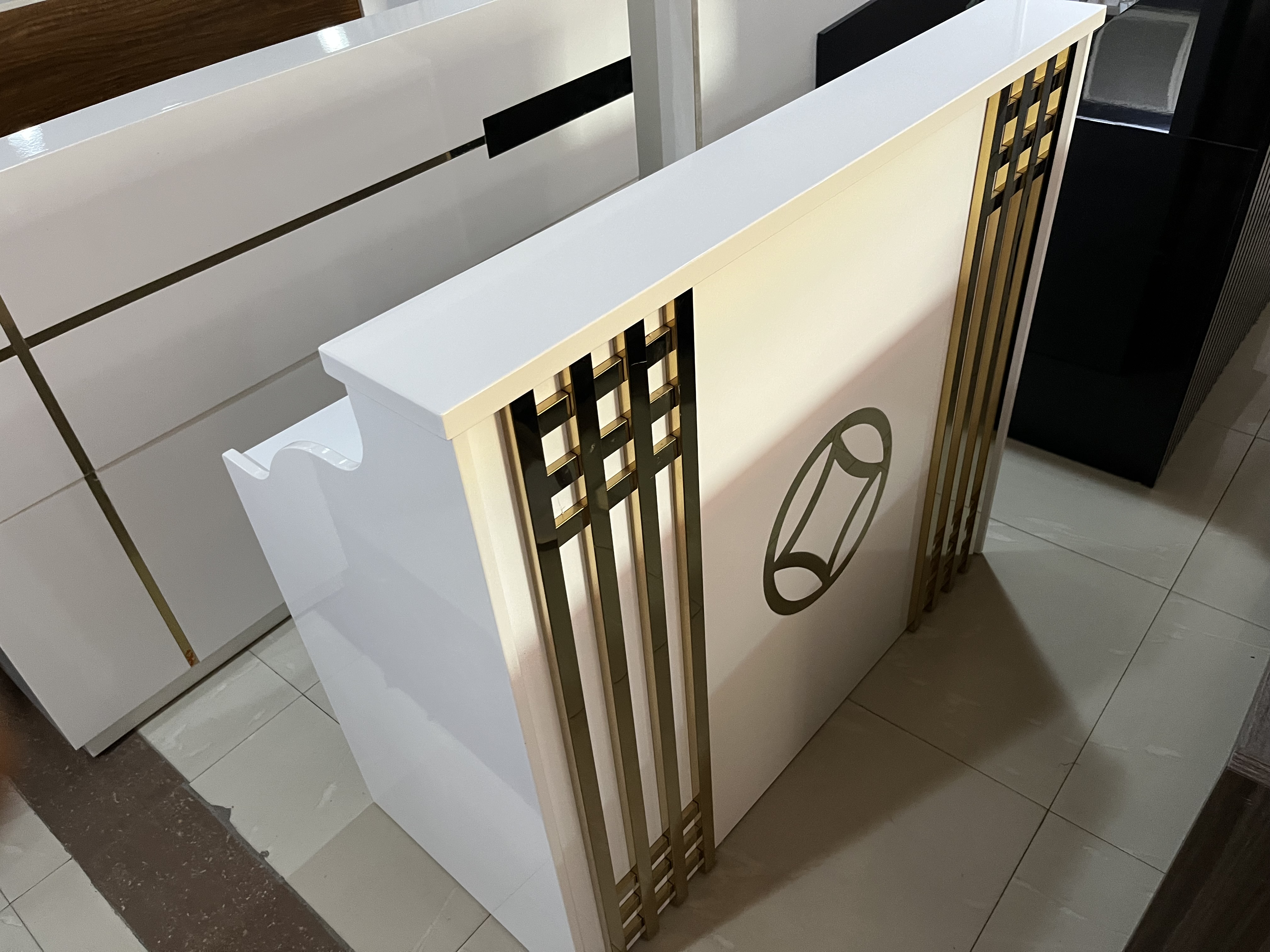 Premium White & Gold Design Reception Desk Office Desk thumbnail 2