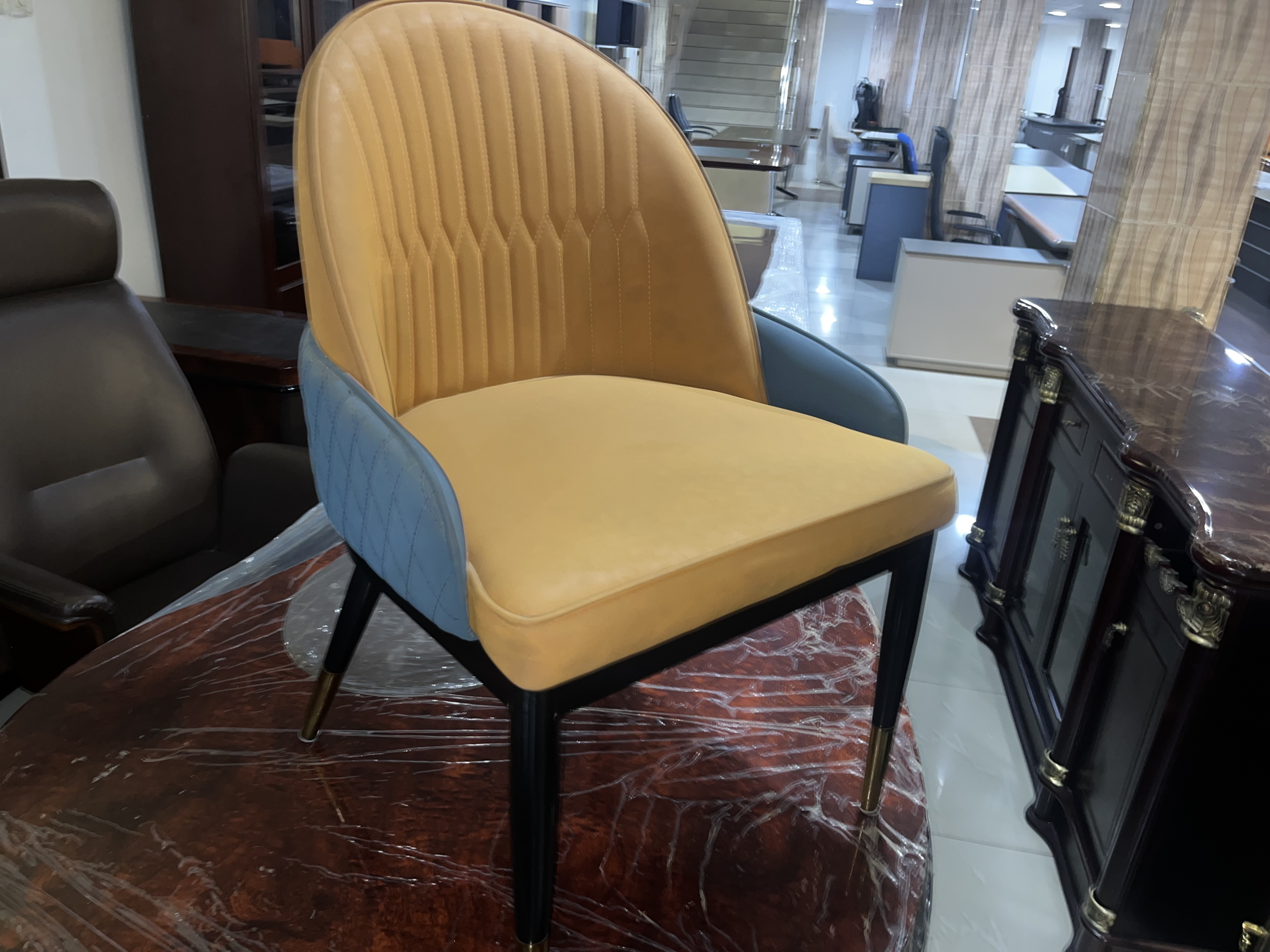 Capri Accent Chair Lounge Chairs thumbnail 2