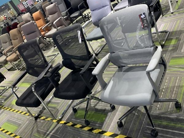 Ergonomic Light Grey Mesh Task Chair with Chrome Base