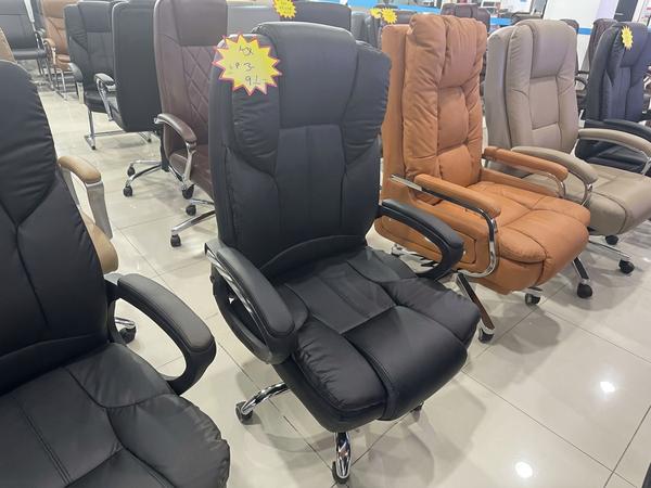 Plush Black Leather High-Back Executive Office Chair with Chrome Accents